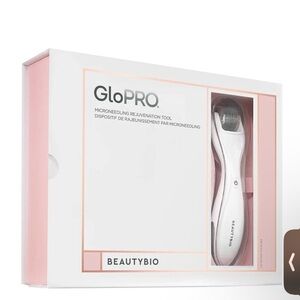 New in box GloPRO Microneedling Rejuvenation Tool in pink leopard print!